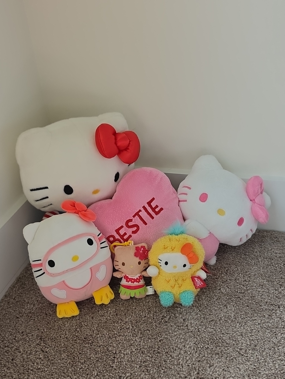 Hello Kitty Plush Toy Bundle